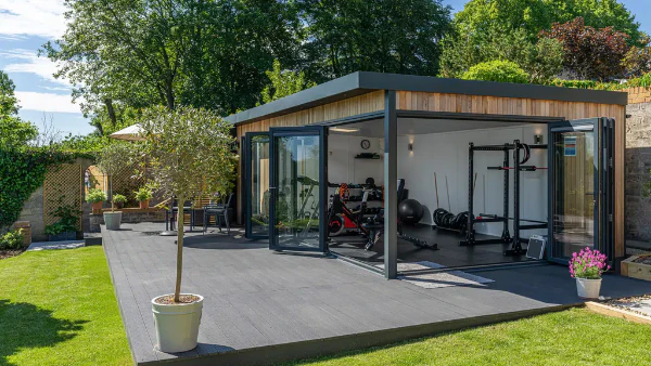 Garden gym room